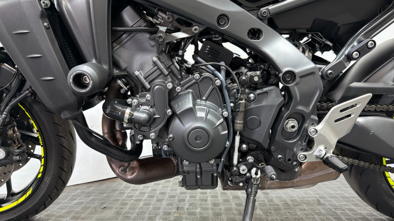 Yamaha Mt-09 (14MY)